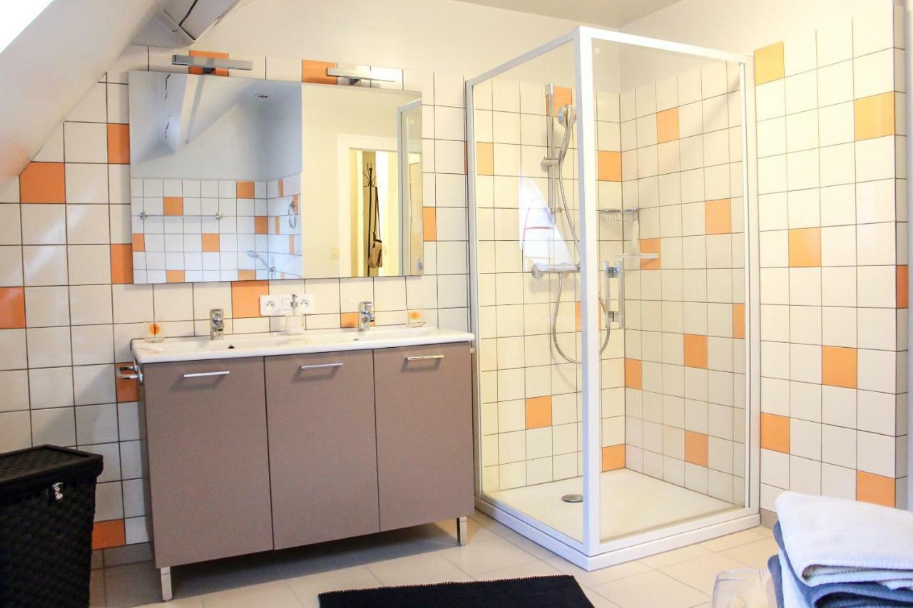 Appartement Passe Partout Lucenay-l'Eveque Zewnętrze zdjęcie